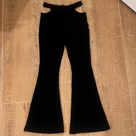 Adika High Waist Cut Out with Flared Bottom - Picture 2 of 4